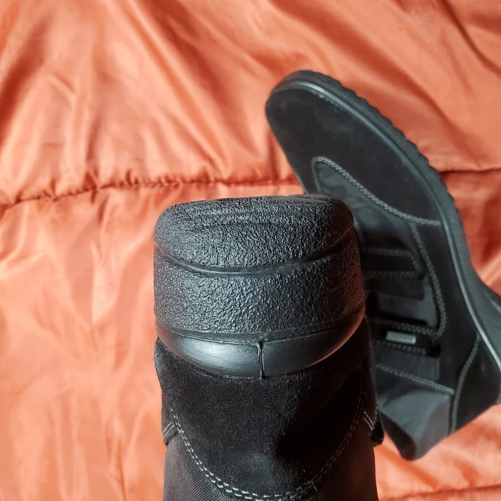 ARA Marion Women's Size 7.5 GORE-TEX® Hook & Loop Strap Boot MSRP: $179.95 - Picture 6 of 11
